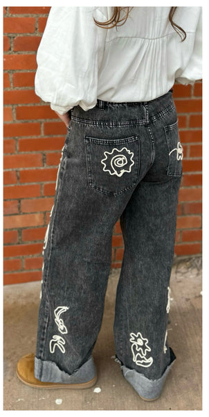 Contrast Embroidered Denim Jeans